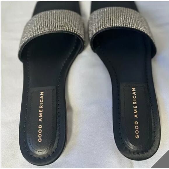 Good American Shoes - Good American black Diamond Kitten heel Sz 10.5